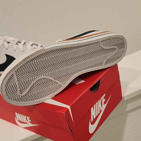 Nike Court Legacy NN Men's White and Tan Sneakers - Picture 4 of 6